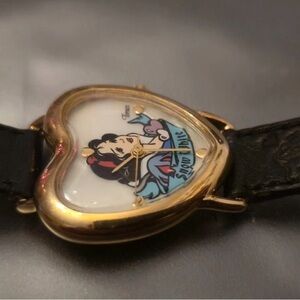 Timex Disney Heart-Shaped Snow White Watch with Black Leather Strap 💕